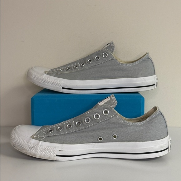 Converse: Mens or Women's Gray Slip-On Sneakers, Size M8.5 / W10.5 - Picture 5 of 8